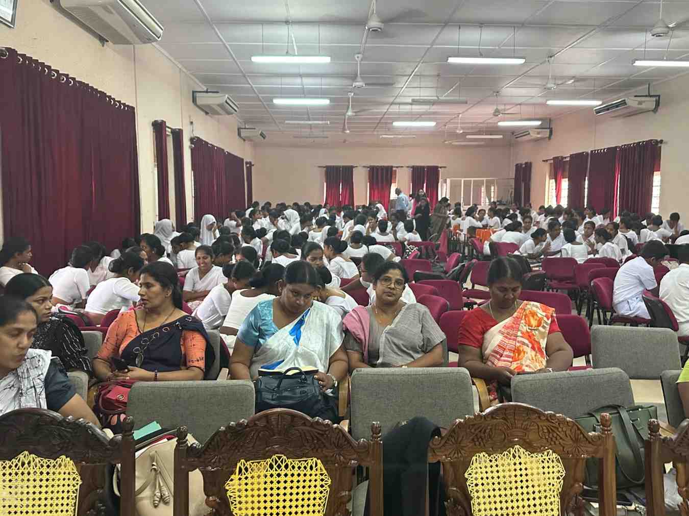 WhatsAppImage2026-03-08at19.44.37