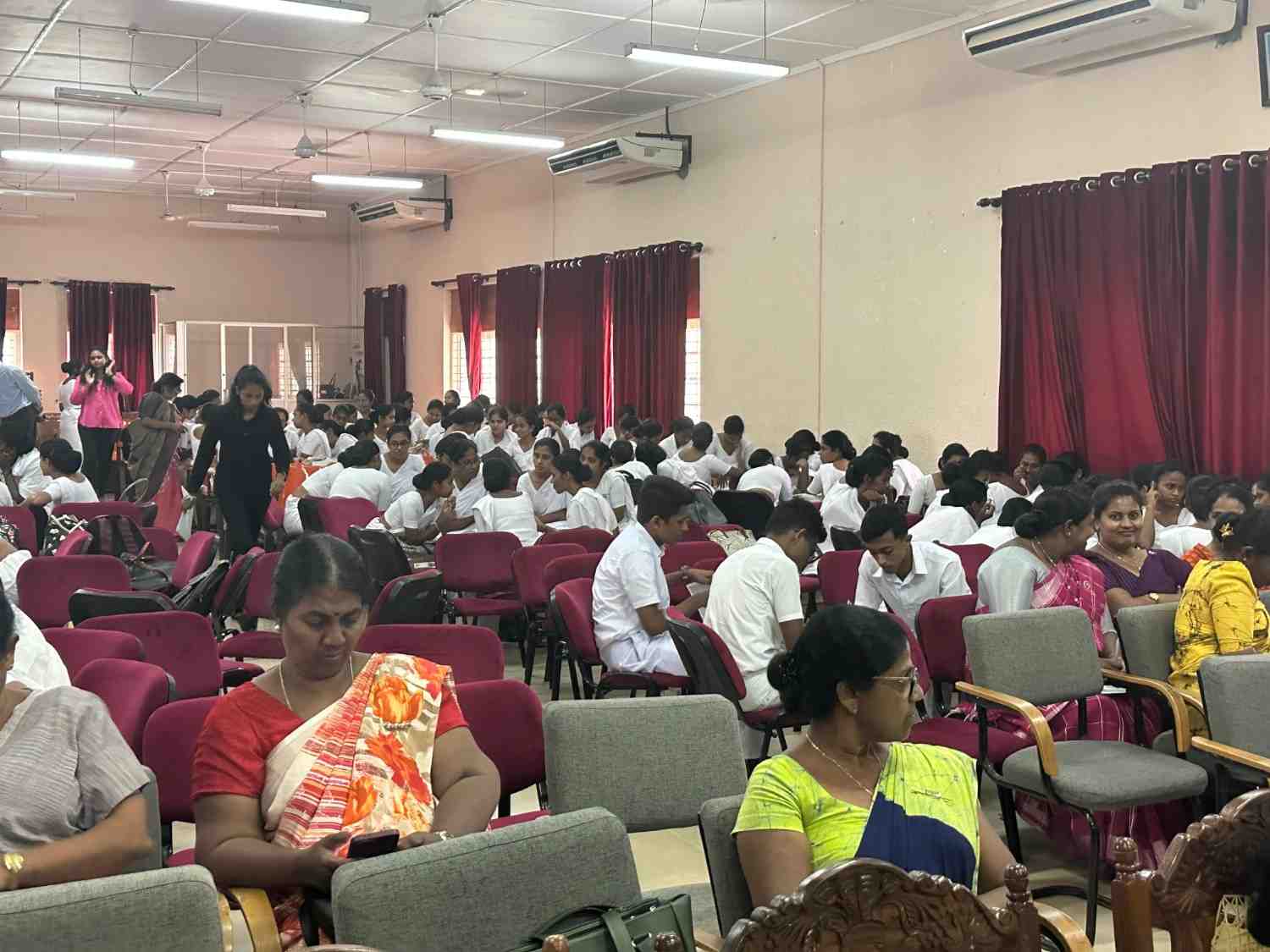 WhatsAppImage2026-03-08at19.44.39